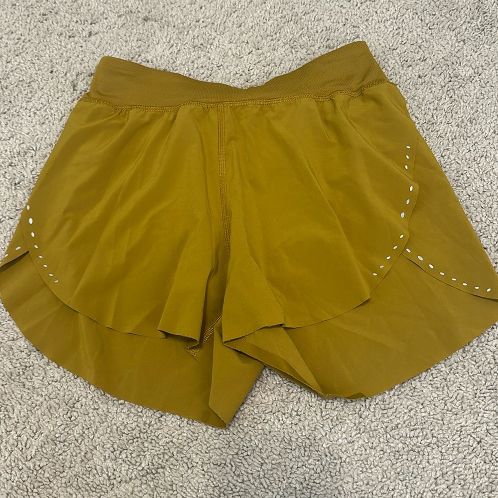Lululemon Fast and Free shorts